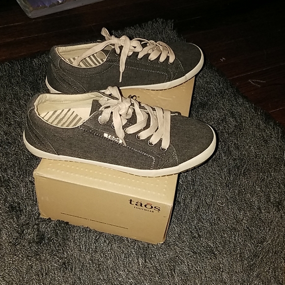 Taōs - Picture 3 of 3